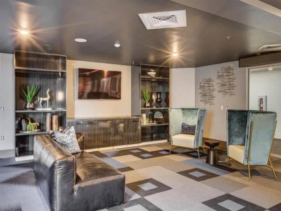 Lux Penthouse Oasis-heart Of Slc *